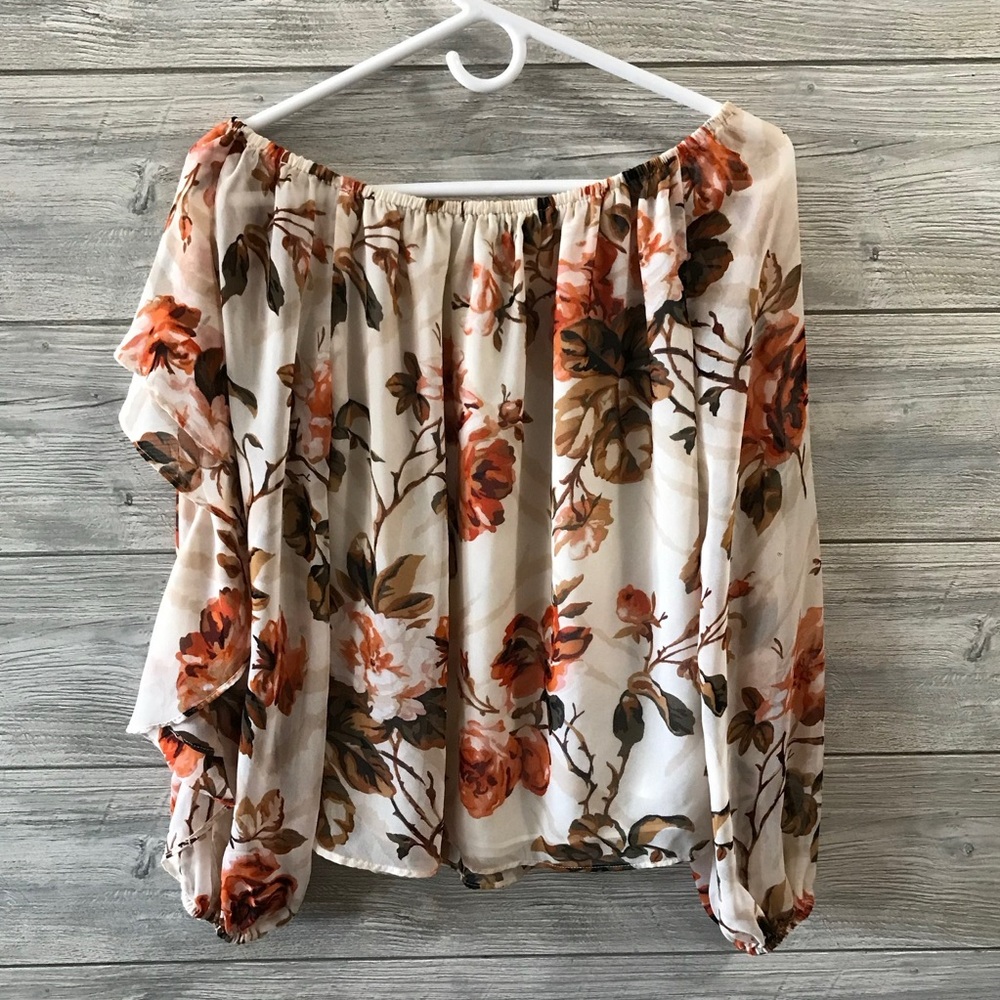 White House Black Market Floral Ruffle Blouse - Picture 5 of 8